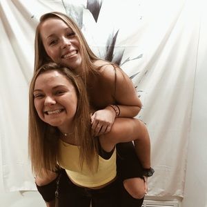 Meet your Posher, Alexis